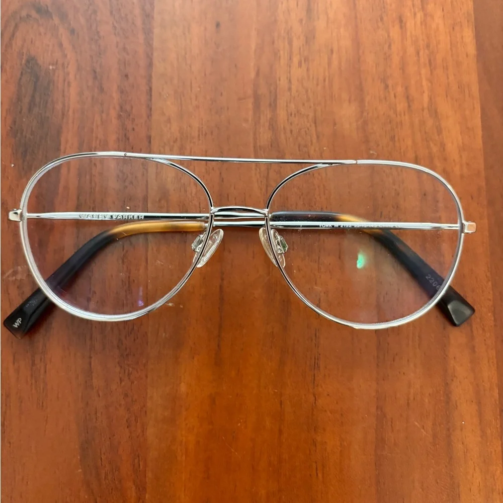 Metal Aviator Glasses in Silver - Women's Fashion Frames